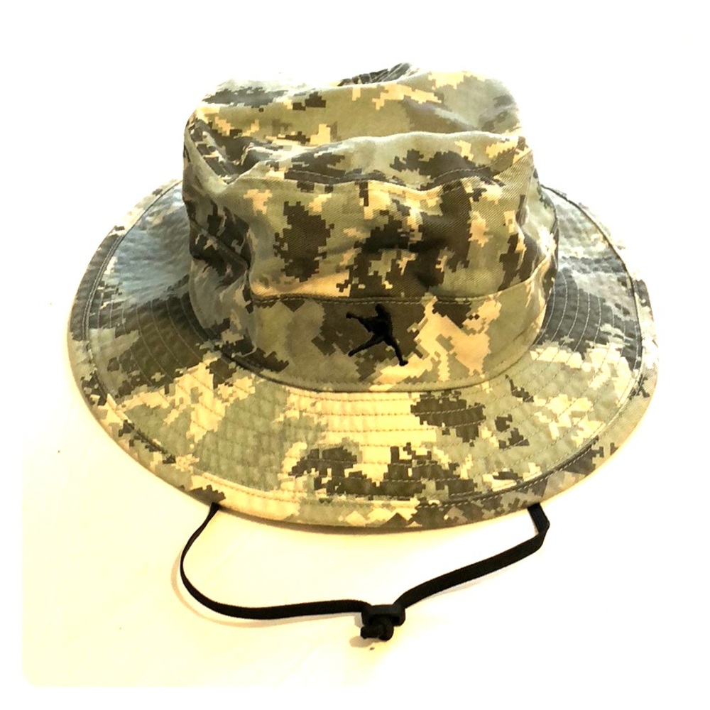 Camo bucket hat (Lacrosse Unlimited)